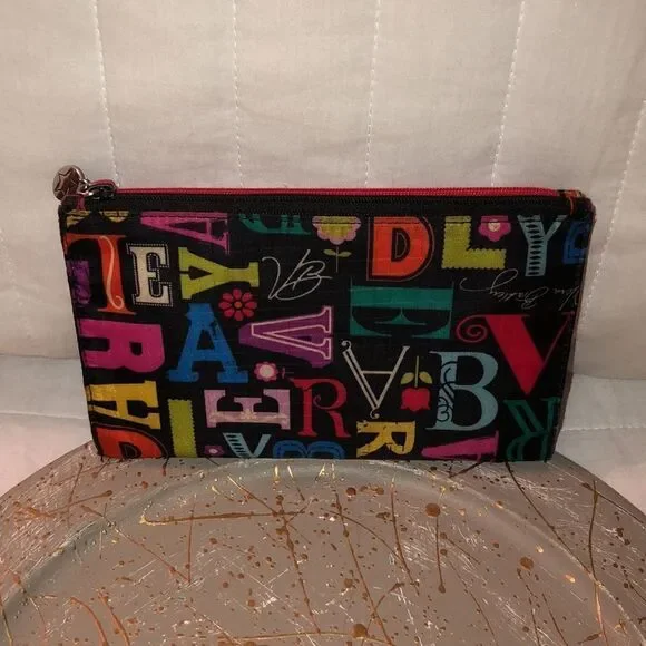 𝑽𝒆𝒓𝒂 𝑩𝒓𝒂𝒅𝒍𝒆𝒚 From A to Vera Logo Frill Magnetic Double Zip Wallet - Picture 4 of 13